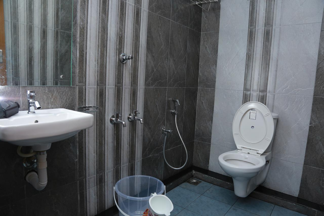 The Galaxy Suites Kochi Exterior photo